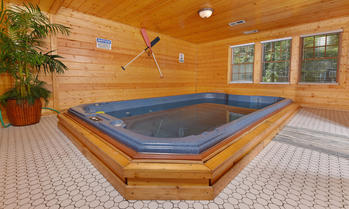 Gatlinburg Cabin Rentals - A Poolin' Around Cabin