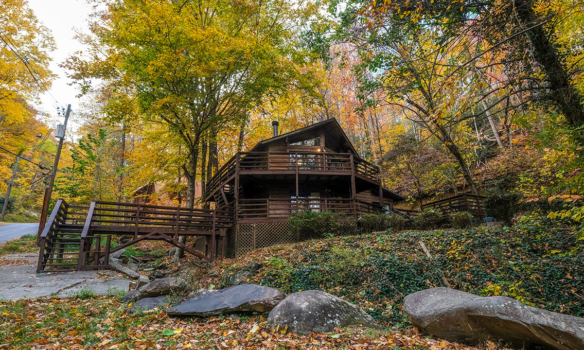 Gatlinburg - Cabin on the Creek