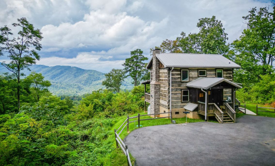 Gatlinburg Cabins - Sheriff's Cabin