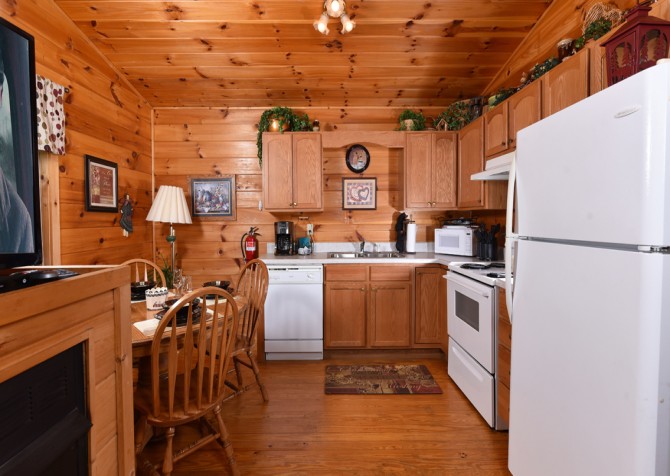 A Cheerful Heart Pigeon Forge, Tennessee Cabin