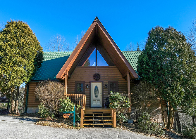 Gatlinburg Cabins - Above and Beyond