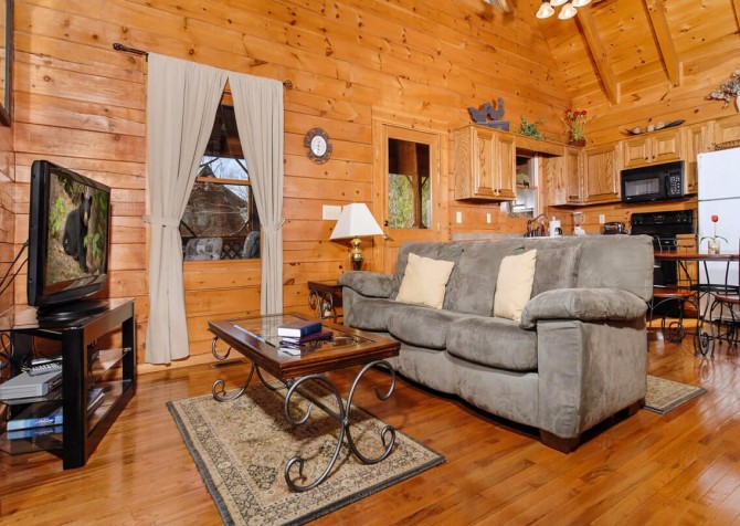 Gatlinburg Cabin Rentals - Bear Elegance