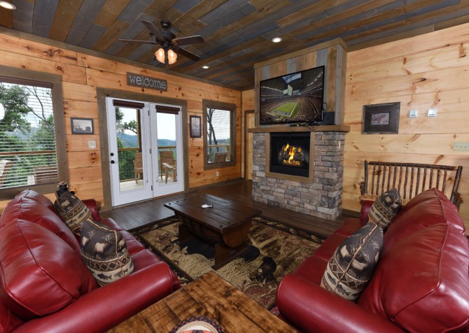 Large-Group Gatlinburg Cabins — Big Bear Views Lodge