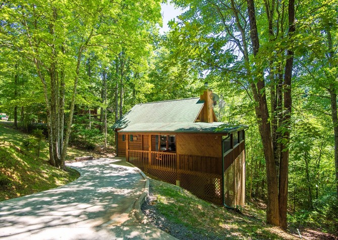 Gatlinburg Cabin Rentals - Nature's Splendor