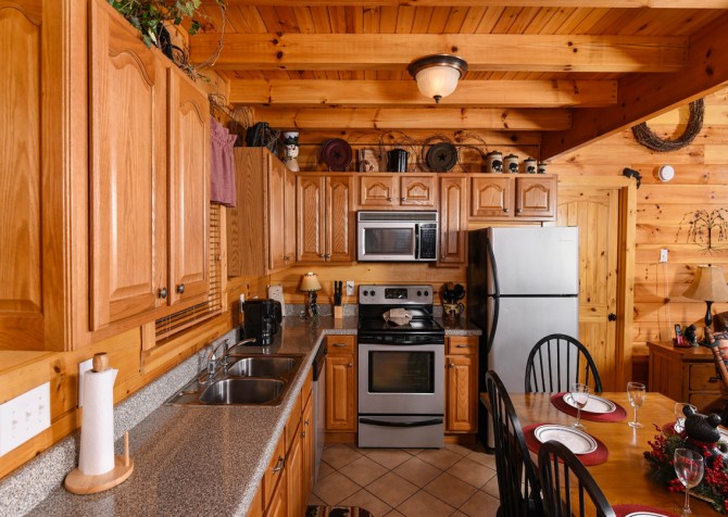 Pigeon Forge Cabin — Bear Crossing