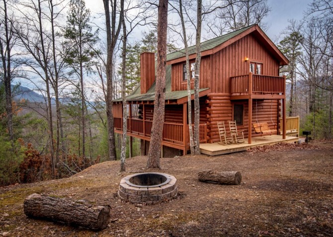 Pigeon Forge Cabins - Knotty and Nice