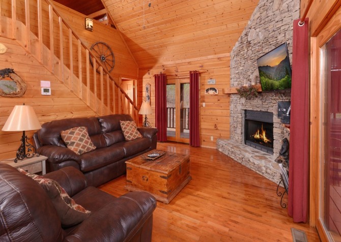 Pigeon Forge Cabins - Knotty and Nice