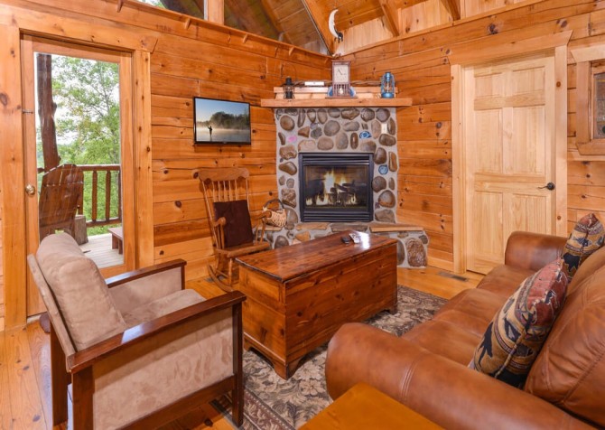 Pigeon Forge Cabins - Moondance