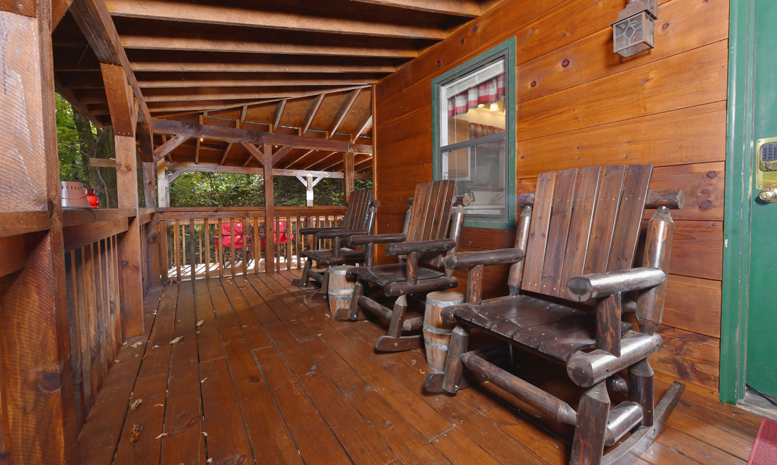 Pet-friendly Pigeon Forge Cabins - Slumberjack