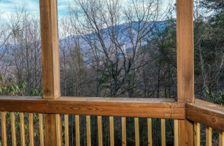 Gatlinburg - 5 Bear Chalet - Exterior