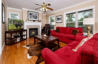 Gatlinburg Cabin - Gateway to Gatlinburg - Living Room