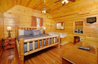 Gatlinburg Cabins Love Shack