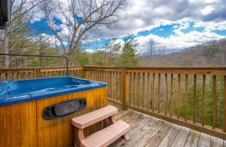 Gatlinburg Cabin - Mountain Paradise - Exterior