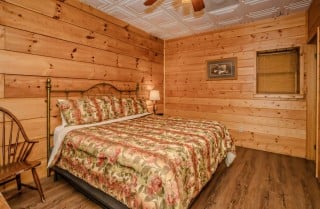 Gatlinburg Cabin Rentals - Pop A Bear