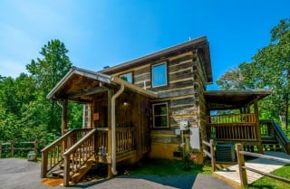 Gatlinburg Cabin - Sheriff's Cabin - Exterior