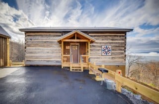 Gatlinburg Cabin - The Homestead - Exterior