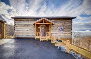 Gatlinburg Cabin - The Homestead and The Shed - Exterior