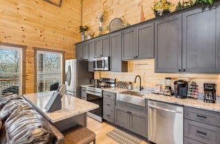 Pigeon Forge Cabin A Splash To Remember Kitchen 4 