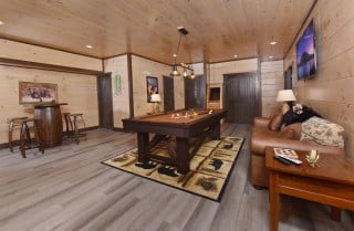 Large Cabins In Pigeon Forge Big Forest Lodge - 