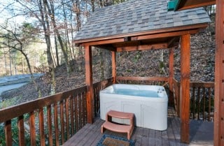 Pigeon Forge Cabin - Long Overdue - Exterior