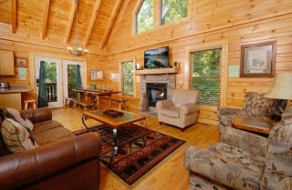 Large Group Cabins in Pigeon Forge - Papa Bear Lodge