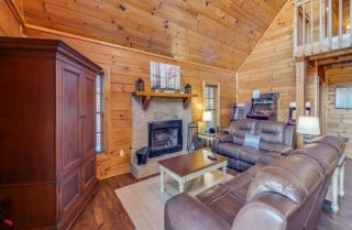 Pigeon Forge - Lakeview Pointe - Living Room