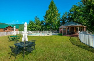 Gatlinburg - Outback Resort - Community Pool